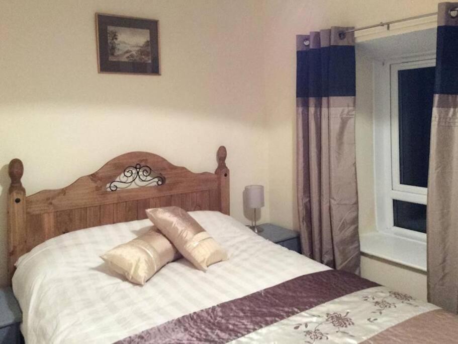 Cosy Terrace Cottage Built Into The Mountain Side. Blaenau Ffestiniog Bagian luar foto